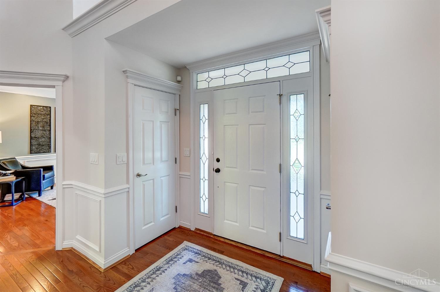 7630 Keller Road Cincinnati, OH 45243 - Photo 3 of 65