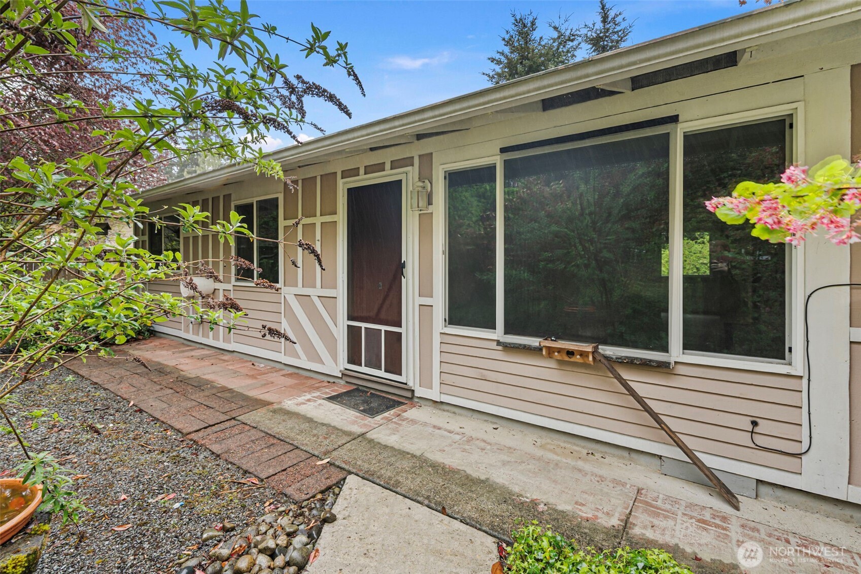 14403 Southeast 139th Place Renton, WA 98059 - Photo 5 of 38 Gallery Image 5