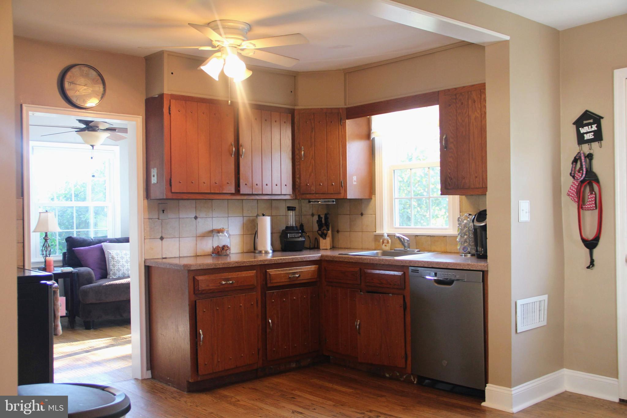 29 Harmil Road Broomall, PA 19008 - Photo 8 of 22 Gallery Image 8