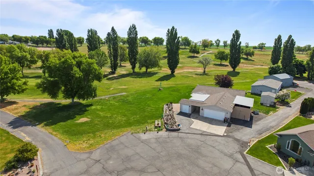 $360,000 | 10615 Handicap Drive Southeast, Warden, WA 98857