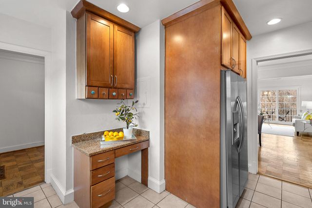 $910,000 | 3247 Sutton Place Northwest, Unit B, Washington, DC 20016