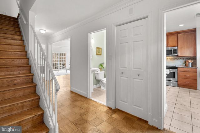 $910,000 | 3247 Sutton Place Northwest, Unit B, Washington, DC 20016