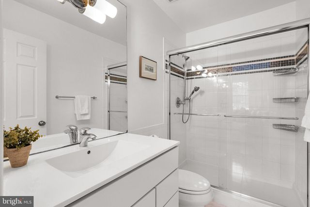 $910,000 | 3247 Sutton Place Northwest, Unit B, Washington, DC 20016