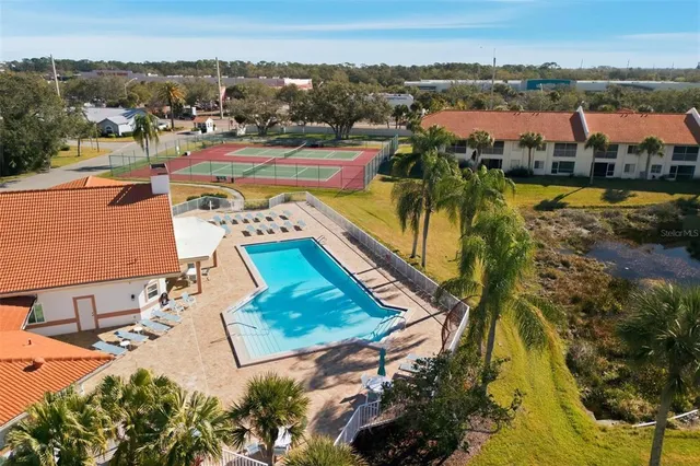 $319,000 | 4132 Salernes Avenue, Unit 3095, Sarasota, FL 34233