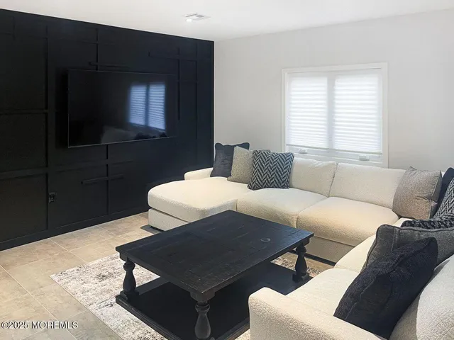 $585,000 | 97 Tangerine Drive, Marlboro, NJ 07746