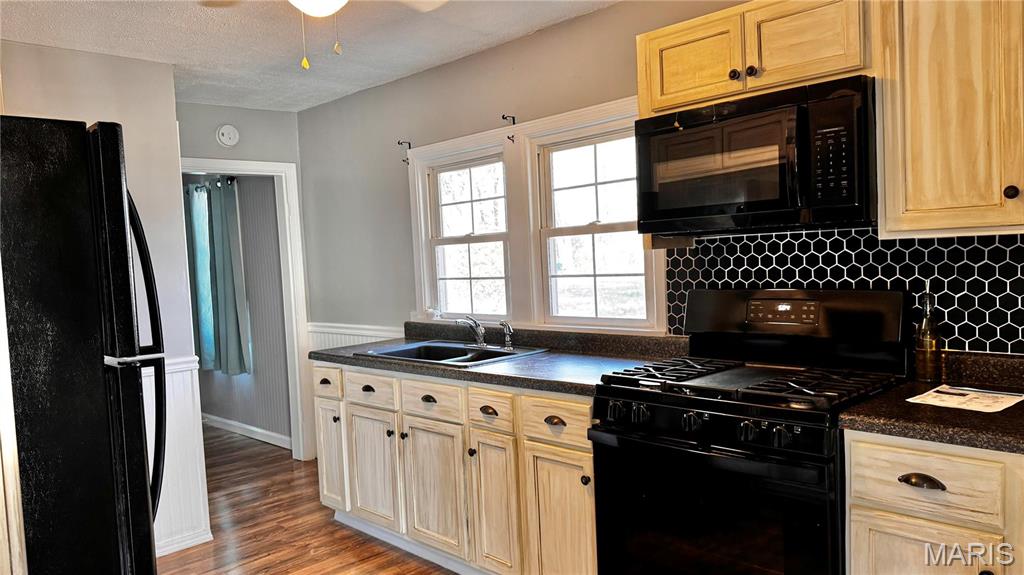 524 5th Street Bethalto, IL 62010 - Photo 12 of 36