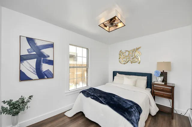 $2,100 | 4215 Eli Street, Houston, TX 77007