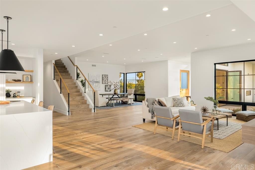 1116 Crest Drive Encinitas, CA 92024 - Photo 2 of 24