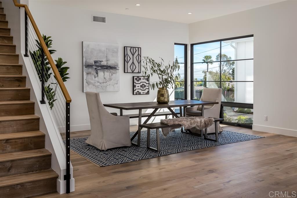 1116 Crest Drive Encinitas, CA 92024 - Photo 6 of 24