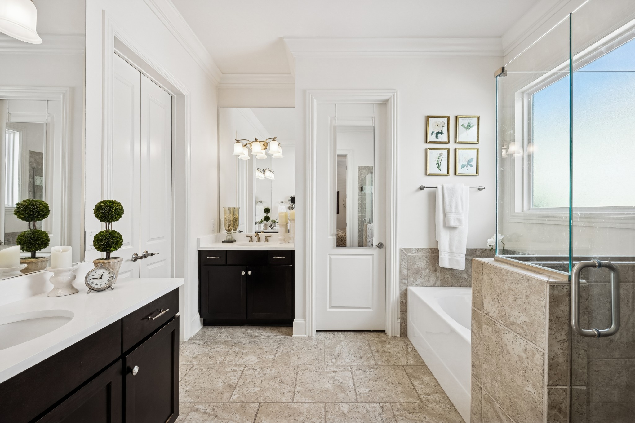 324 Fitzgerald Street Franklin, TN 37064 - Photo 14 of 28 a spacious bathroom with a tub sink and mirror