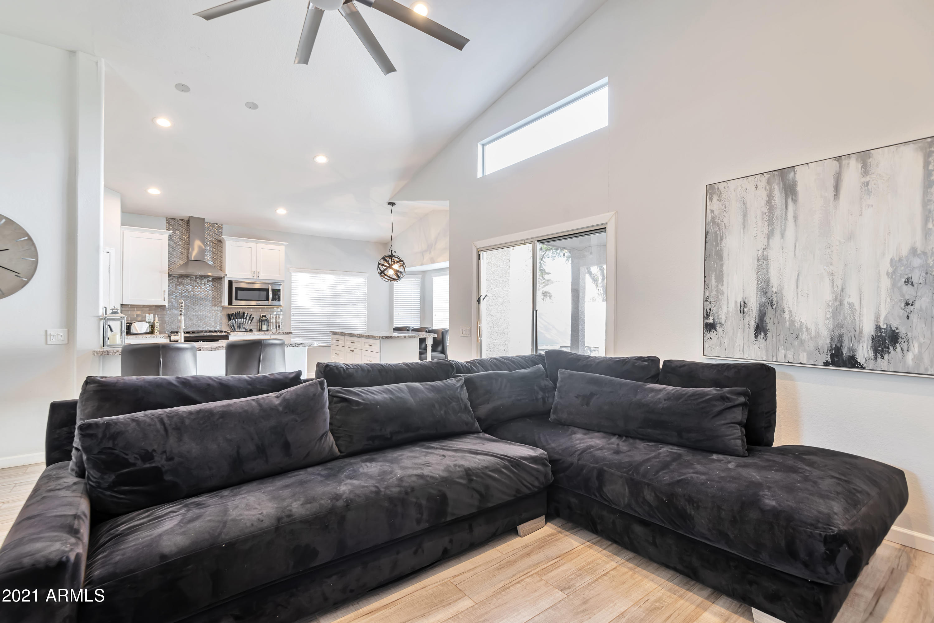 4536 East Rowel Road Phoenix, AZ 85050 - Photo 13 of 29 Living area