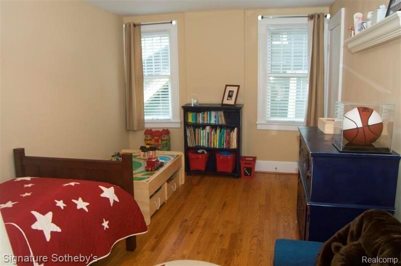 1058 Floyd Street Birmingham, MI 48009 - Photo 15 of 22 Bedroom 3