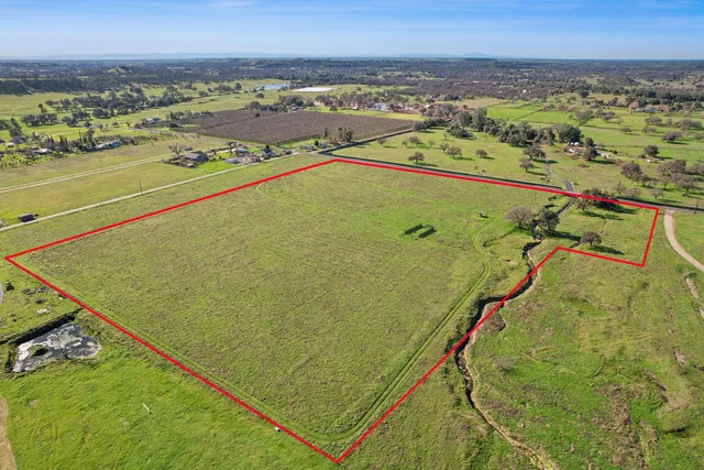 a view of a swimming pool
