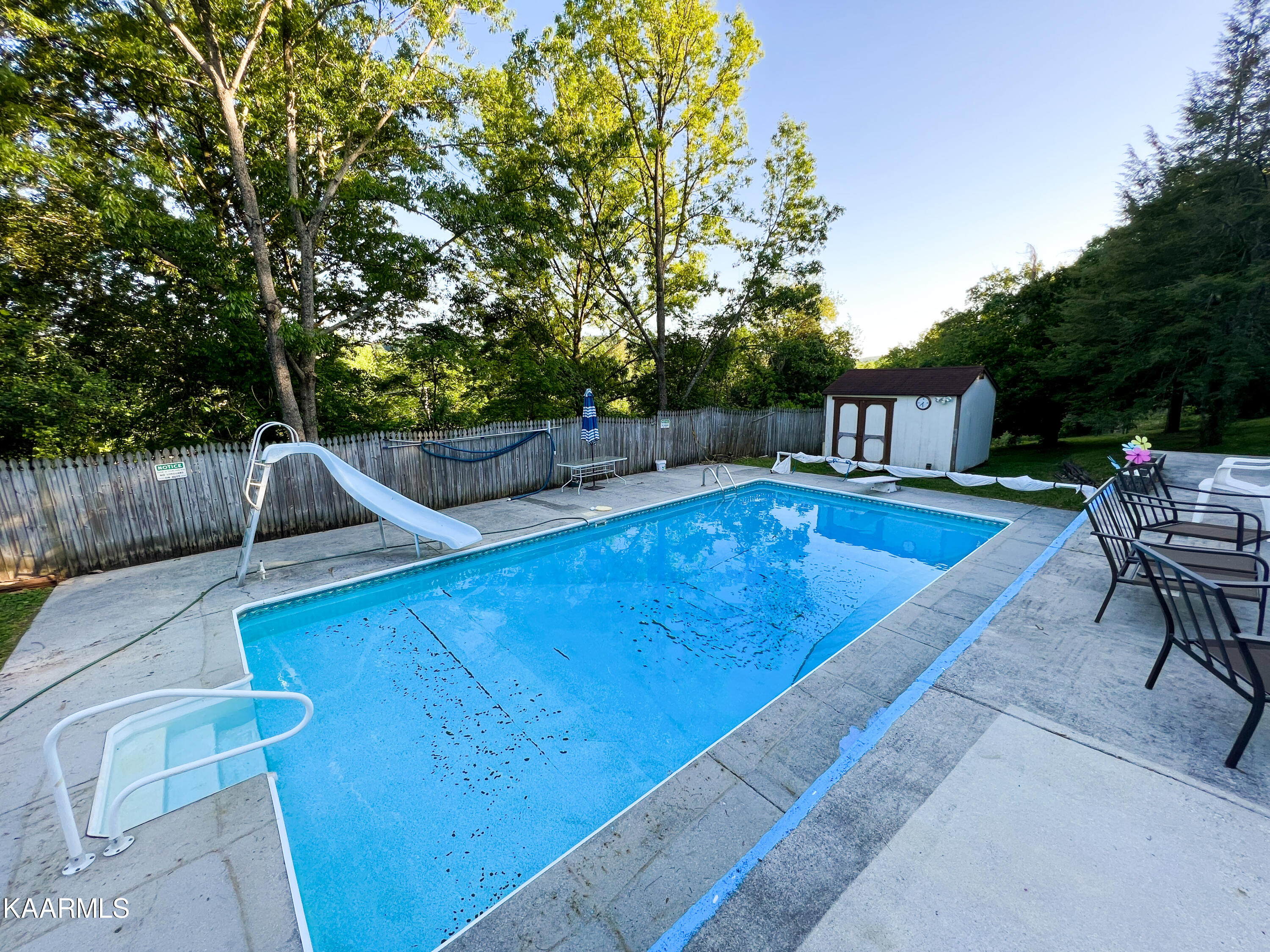 105 Middlebury Road Oak Ridge, TN 37830 - Photo 12 of 18 Pool