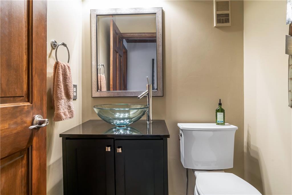 10514 Meinert Road Wexford, PA 15090 - Photo 12 of 20 Updated half bath on the first floor.