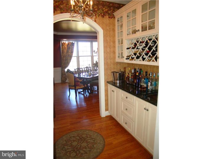 1260 South Gate Road West Chester, PA 19382 - Photo 5 of 22 Butler Pantry