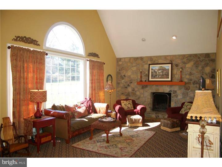 1260 South Gate Road West Chester, PA 19382 - Photo 9 of 22 Family Room