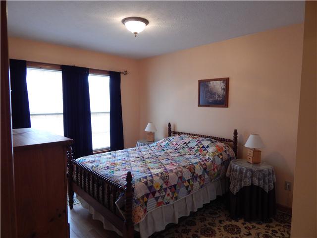 787 Overhead Bridge Road Hampshire, TN 38461 - Photo 8 of 17 11x10 Bedroom 3