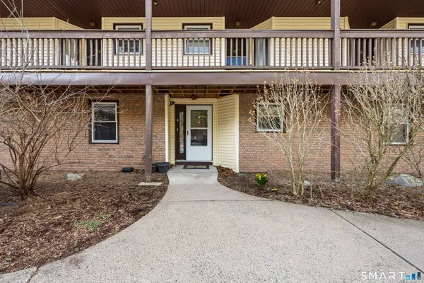 $189,900 | 883 Rubber Avenue, Unit 3, Naugatuck, CT 06770