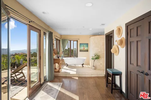$2,850,000 | 24798 Brown Latigo Street, Malibu, CA 90265
