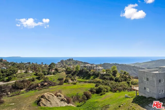$2,850,000 | 24798 Brown Latigo Street, Malibu, CA 90265