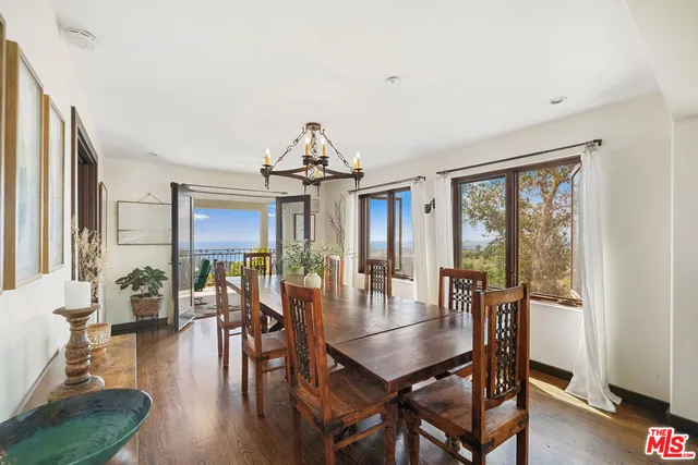 $2,850,000 | 24798 Brown Latigo Street, Malibu, CA 90265