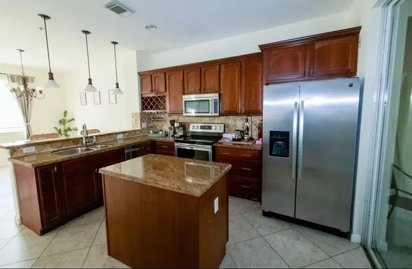 $3,300 | 4574 Danson Way, Delray Beach, FL 33445