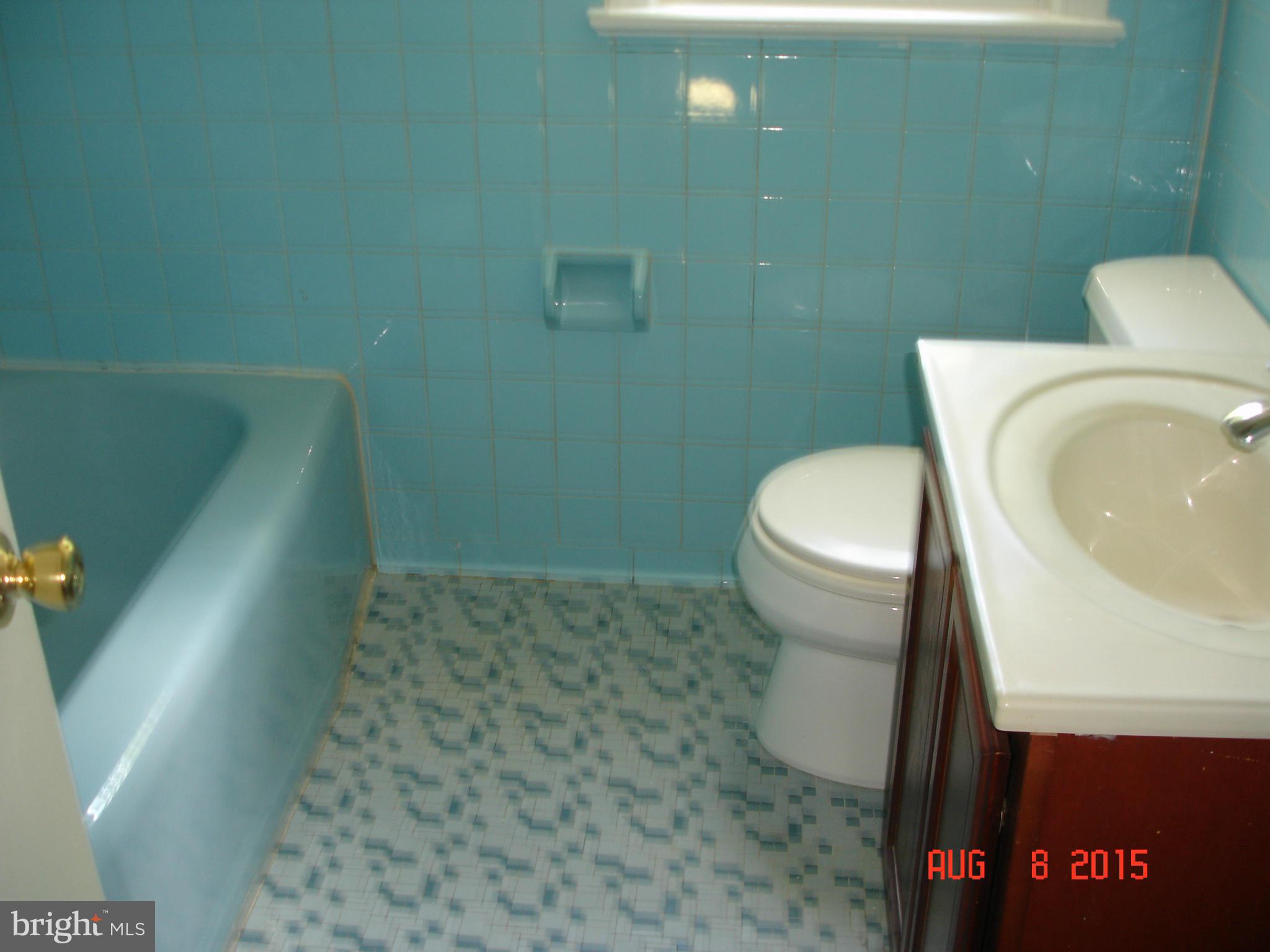 7112 Kempton Road Lanham, MD 20706 - Photo 12 of 17 Bath