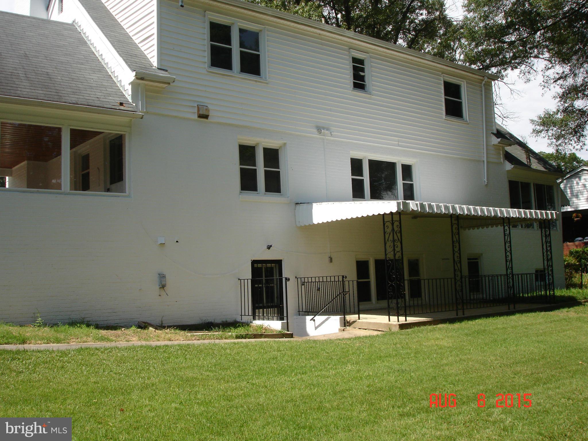 7112 Kempton Road Lanham, MD 20706 - Photo 15 of 17 Exterior (Rear)