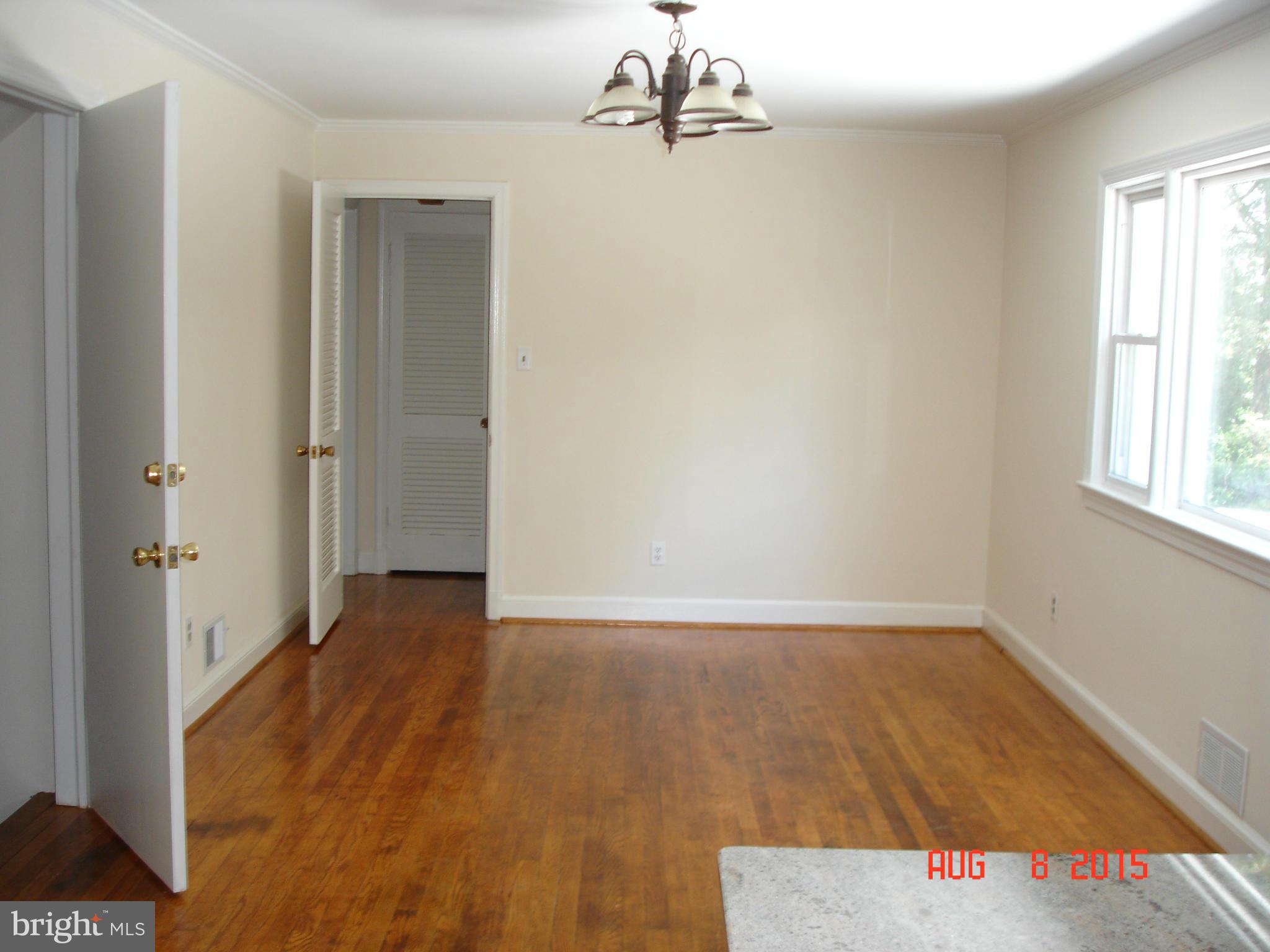 7112 Kempton Road Lanham, MD 20706 - Photo 5 of 17 Dining Room