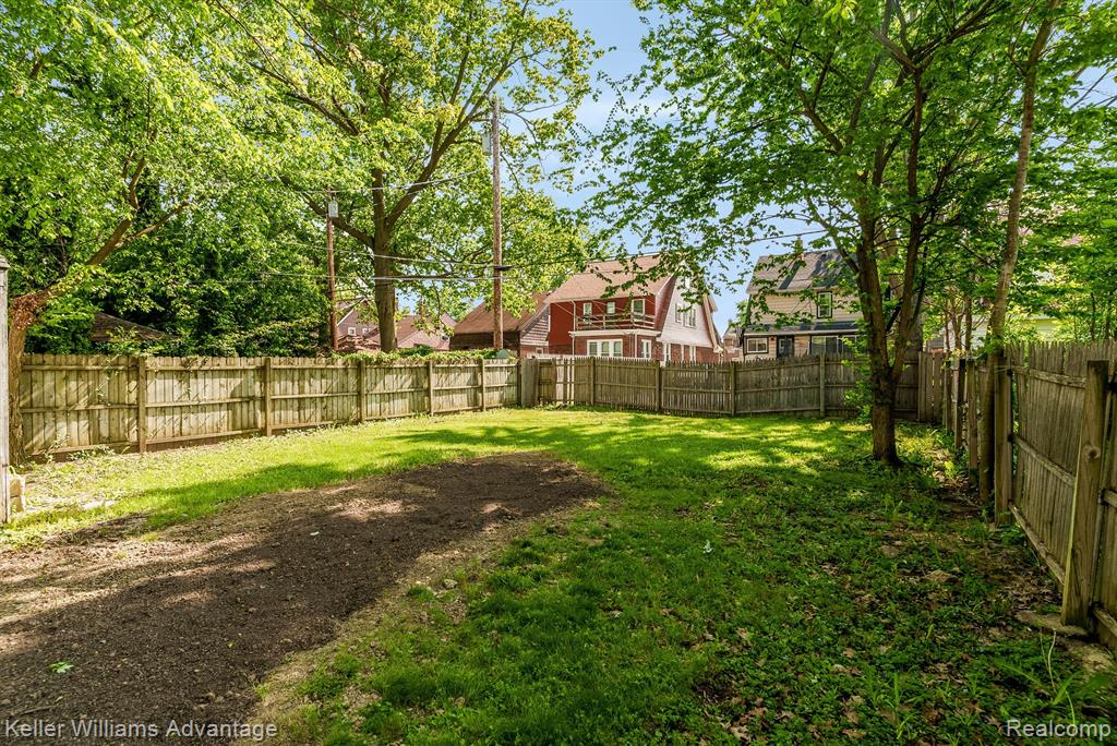 5285 Audubon Road Detroit, MI 48224 - Photo 20 of 24