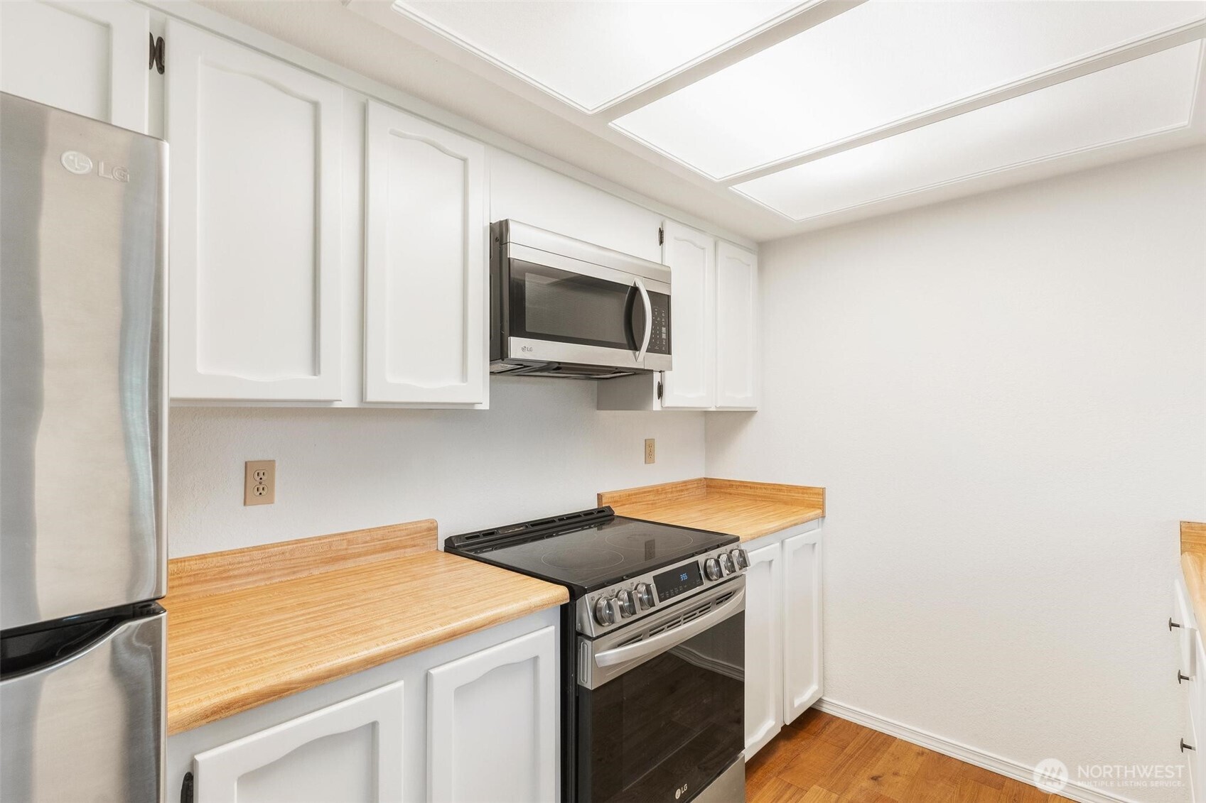 820 Cady Road, Unit E204 Everett, WA 98203 - Photo 8 of 22