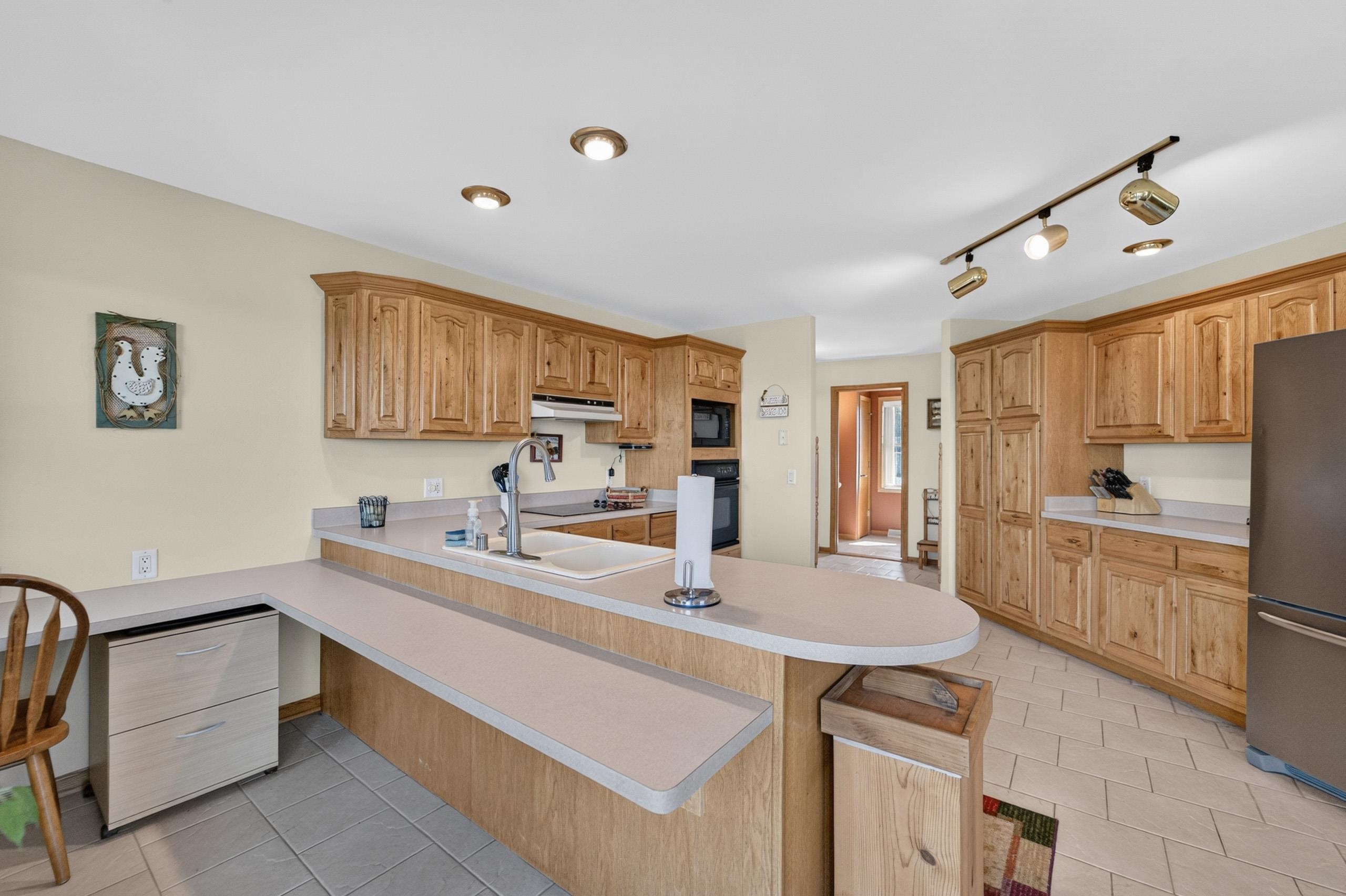 N7795 Panorama Road Belleville, WI 53508 - Photo 25 of 66