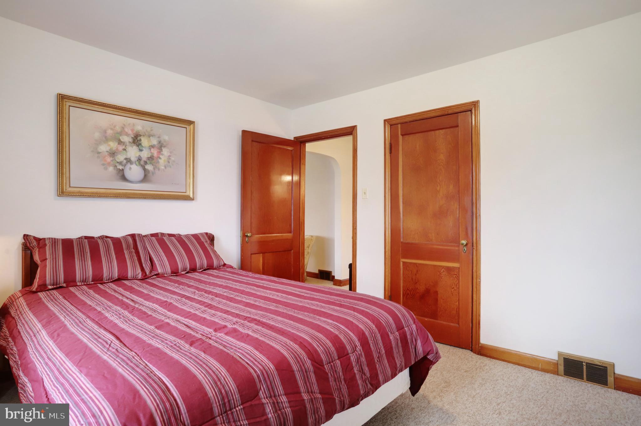 810 Park Road Hagerstown, MD 21740 - Photo 20 of 32 Bedroom 1 has plenty of closet space/storage.