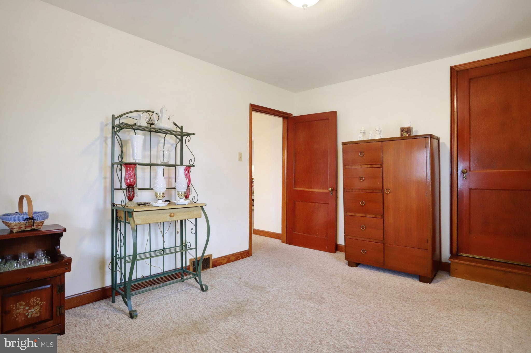 810 Park Road Hagerstown, MD 21740 - Photo 25 of 32 Bedroom 2