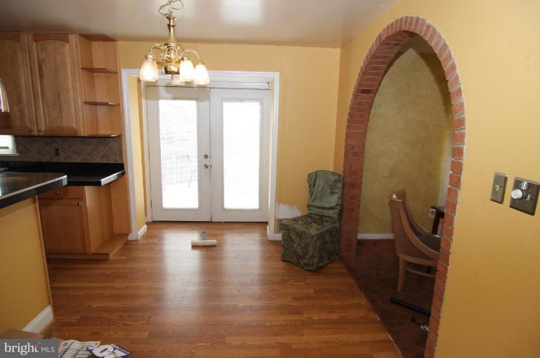 7819 Signal Hill Road Manassas, VA 20111 - Photo 5 of 22 Breakfast Room