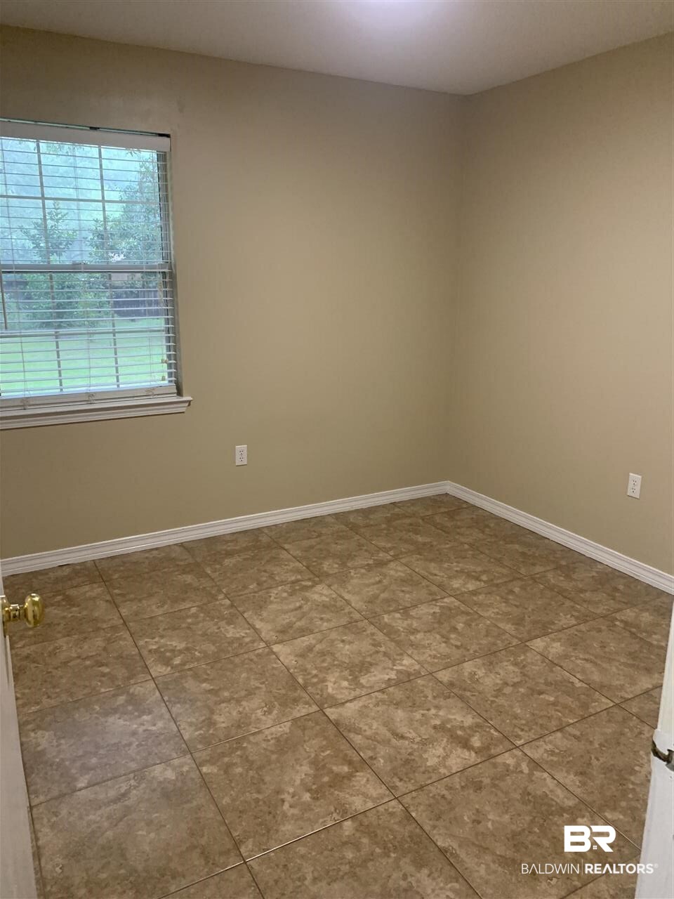 110 South Pecan Street Foley, AL 36535 - Photo 9 of 21 Bed 2