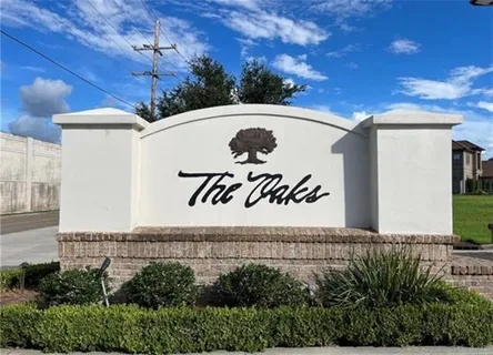 $579,000 | 126 Oak Tree Drive, New Orleans, LA 70124