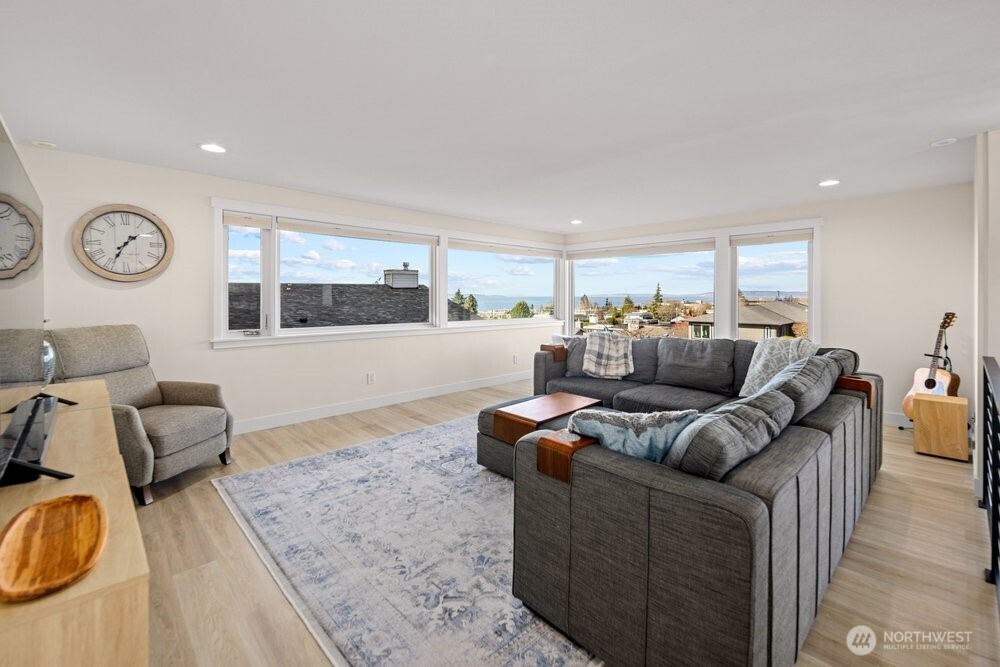 712 Alder Street Edmonds, WA 98020 - Photo 15 of 38