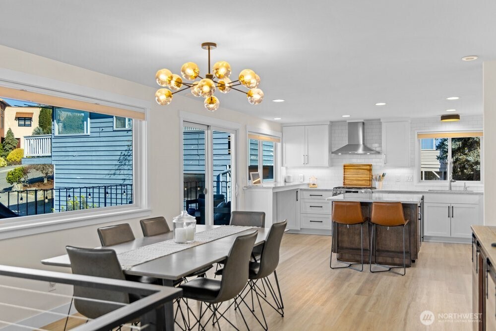 712 Alder Street Edmonds, WA 98020 - Photo 6 of 38