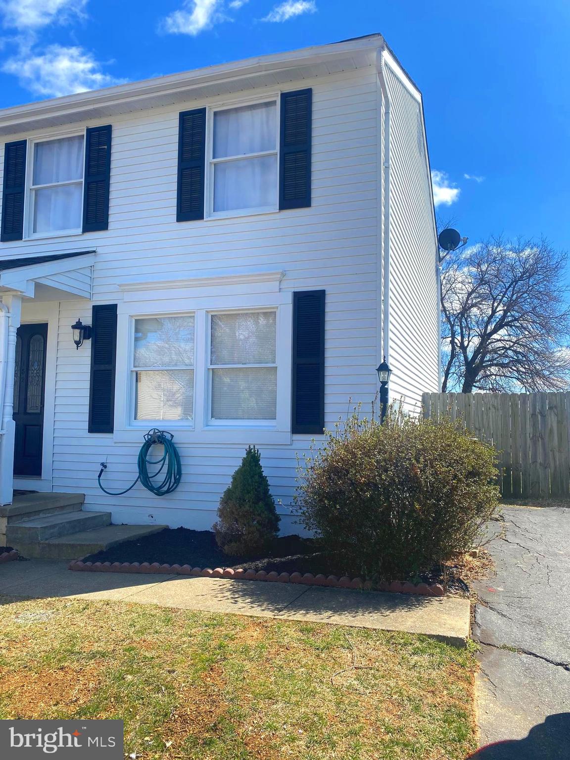 152 Stonegate Drive Frederick, MD 21702 - Photo 3 of 32