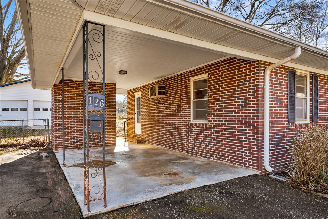 126 Lowe Street Belton, SC 29627 - Photo 31 of 37