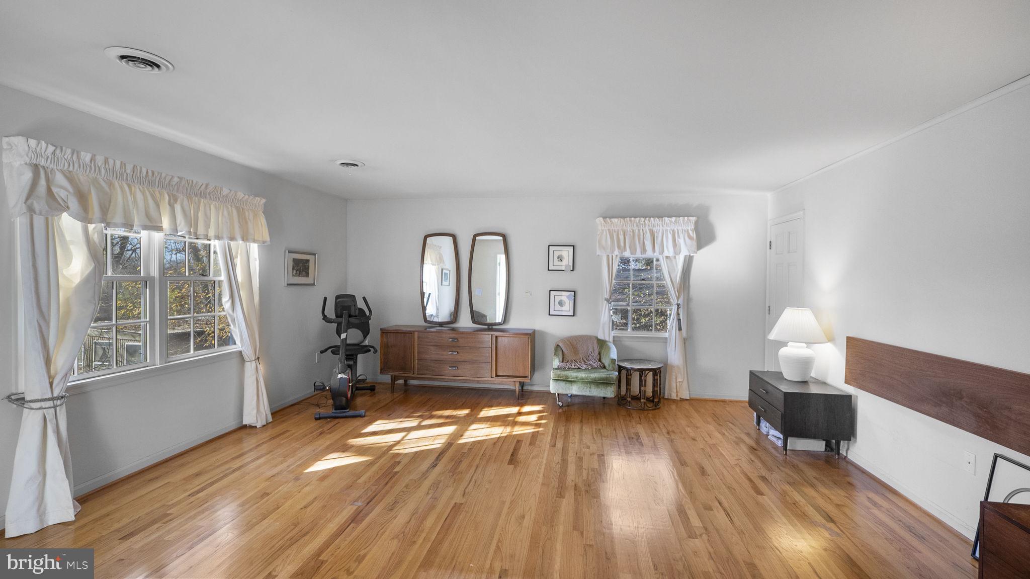 4538 Araby Church Road Frederick, MD 21704 - Photo 20 of 41 primary suite
