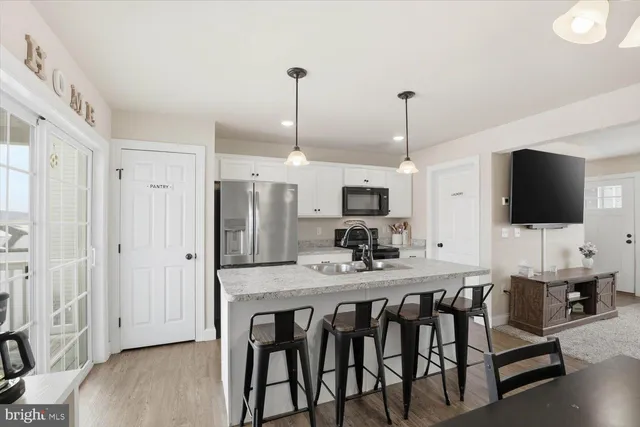 $345,000 | 20 Pacific Boulevard, Ephrata, PA 17522