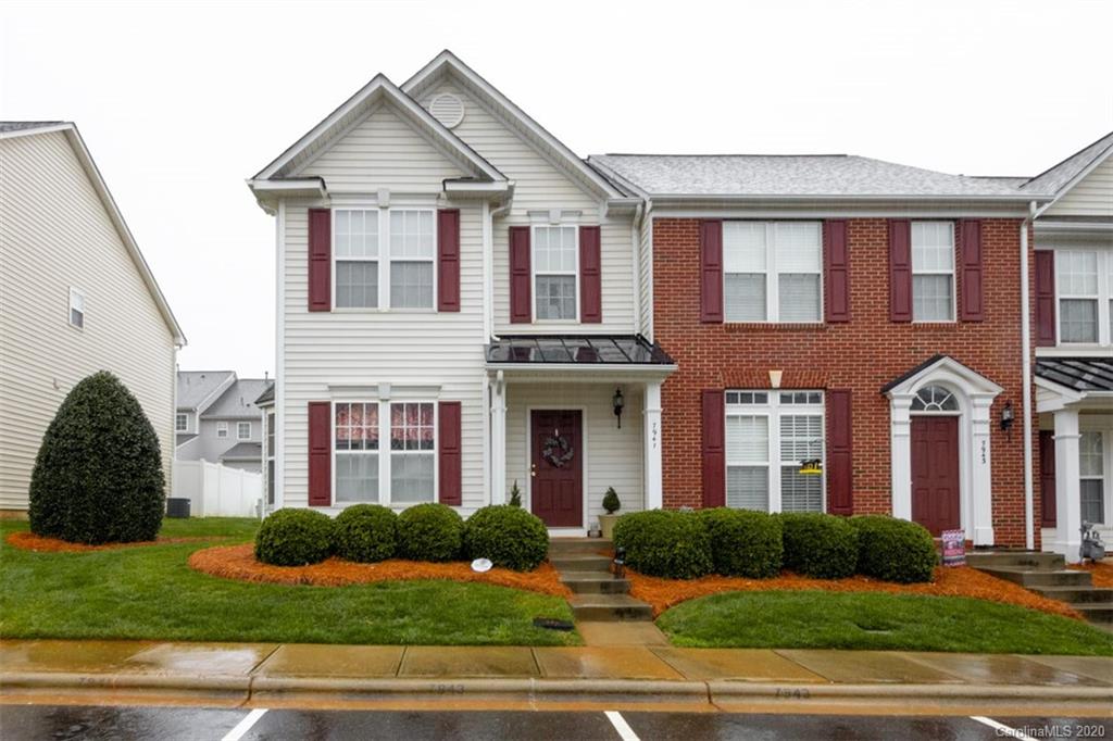 7941 Mariners Pointe Circle Denver, NC 28037 - Photo 3 of 22