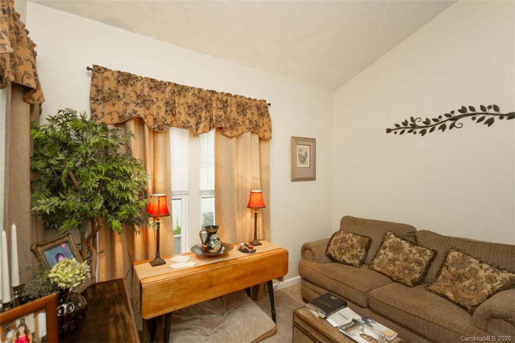 7941 Mariners Pointe Circle Denver, NC 28037 - Photo 9 of 22