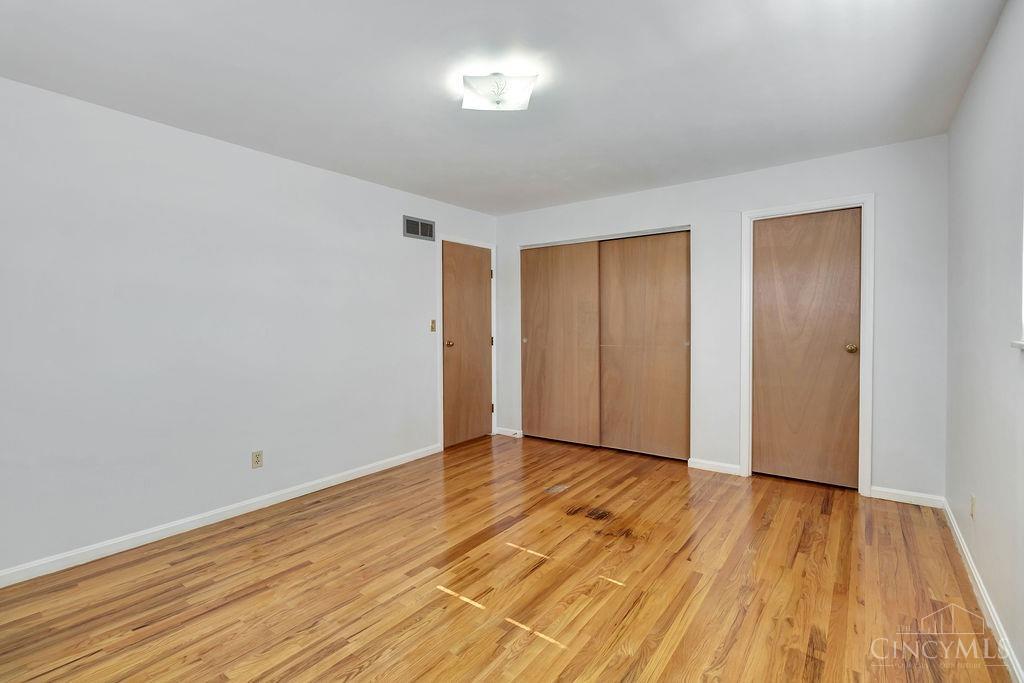 5721 Lawrence Road Cincinnati, OH 45248 - Photo 33 of 51