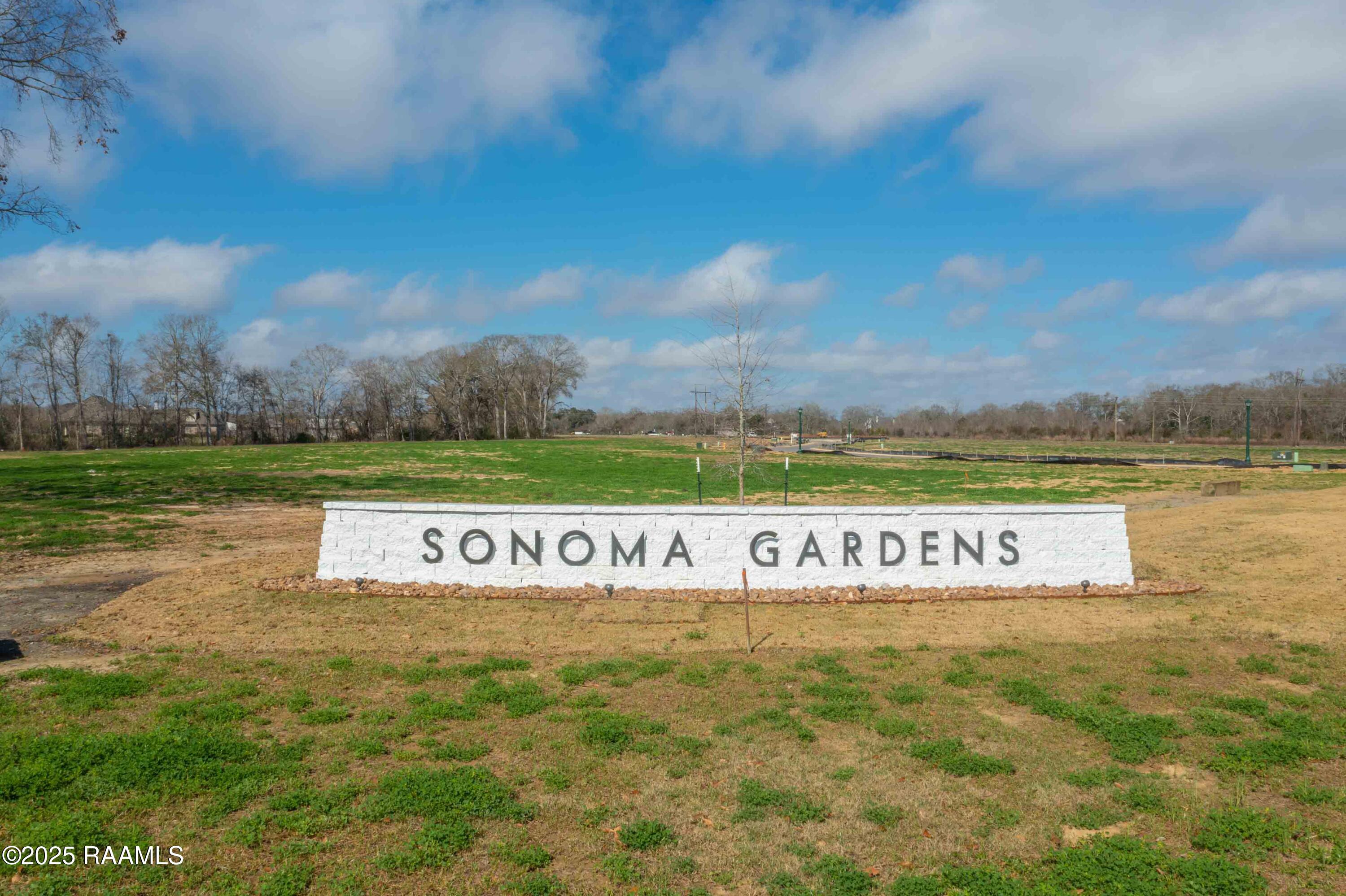 108 Castle Row Lafayette, LA 70506 - Photo 7 of 11 SonomaGarden-2
