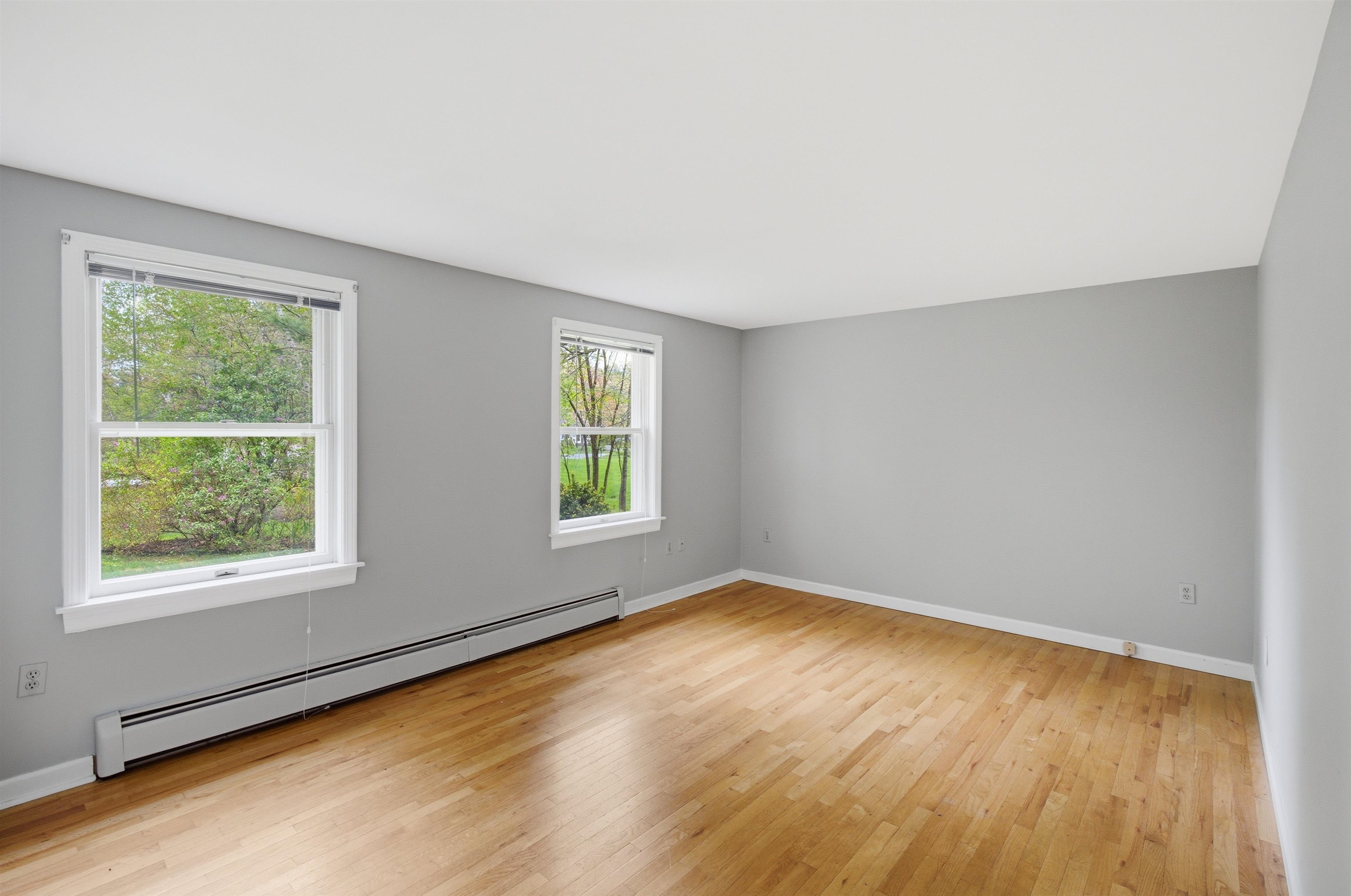 34 West Road Londonderry, NH 03053 - Photo 6 of 24 Gallery Image 6
