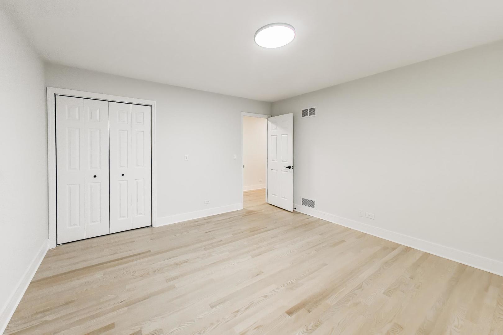 251 Perth Road Cary, IL 60013 - Photo 12 of 20